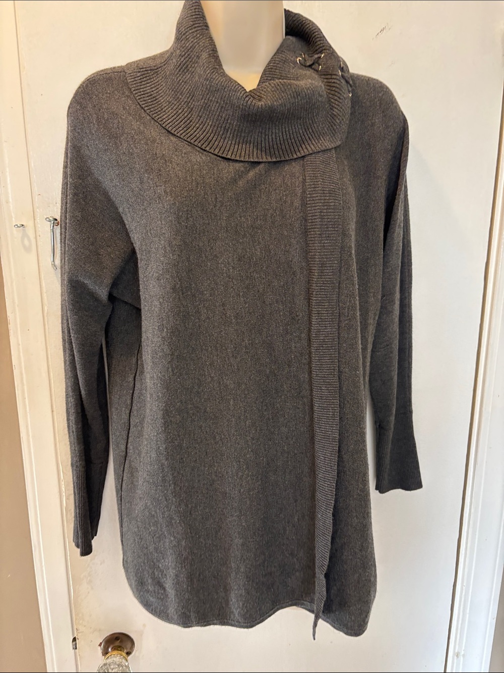 JM Collection XS funnel turtleneck gray sweater 26-409